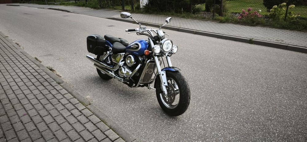 Suzuki VZ Marauder 800