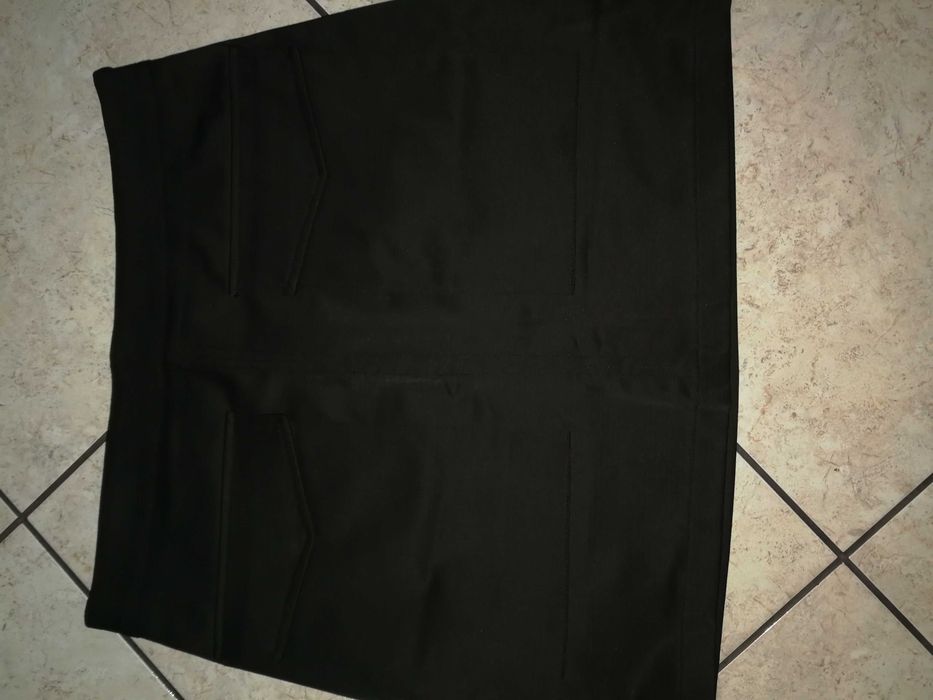 Spódnica damska roz 40 z firmy reserved