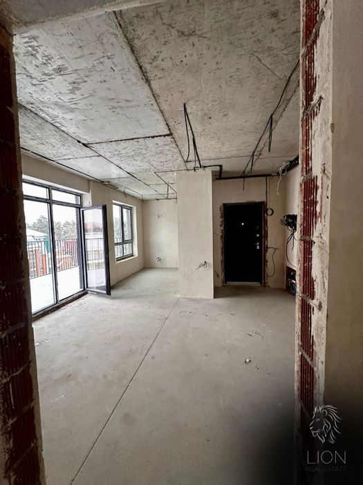 2-кімнатна квартира з власною терасою в ЖК Utlandia 2 за 85 000$!