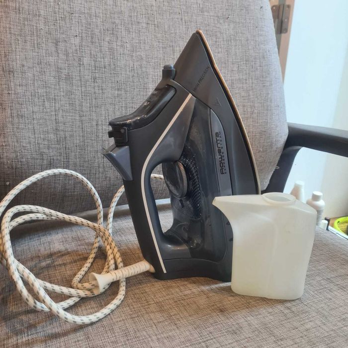 Ironing Iron -64552101795201122