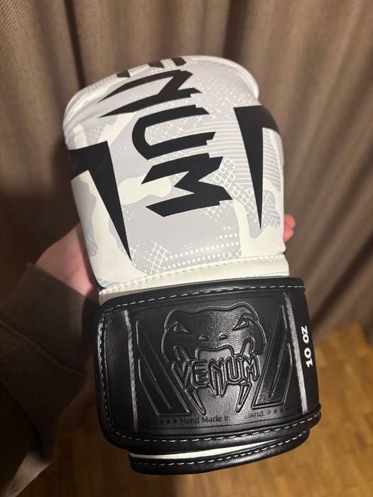 Боксерські рукавички Venum Elite 10 oz White Camo