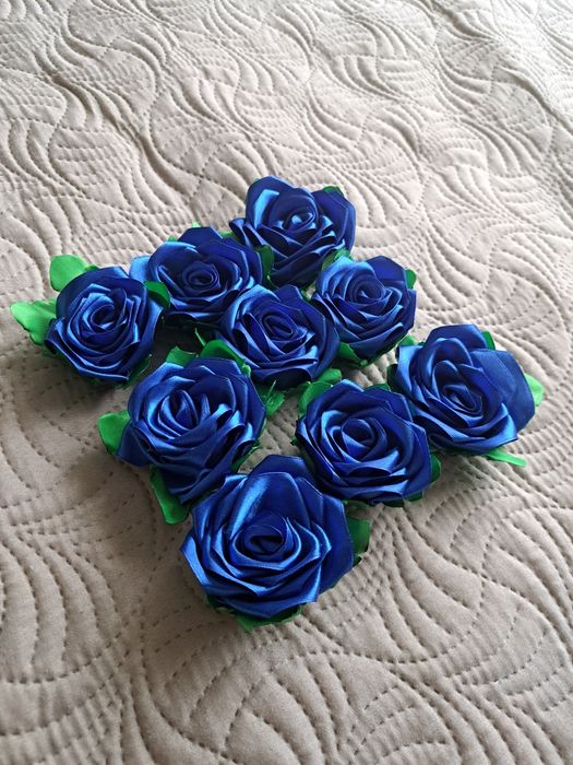 Zestaw 9 Róże granatowe sztuczne kwiaty glowki wstazka satynowa dekoracja