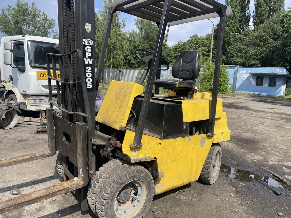 Wozek widłowy GPW 2005 c 330