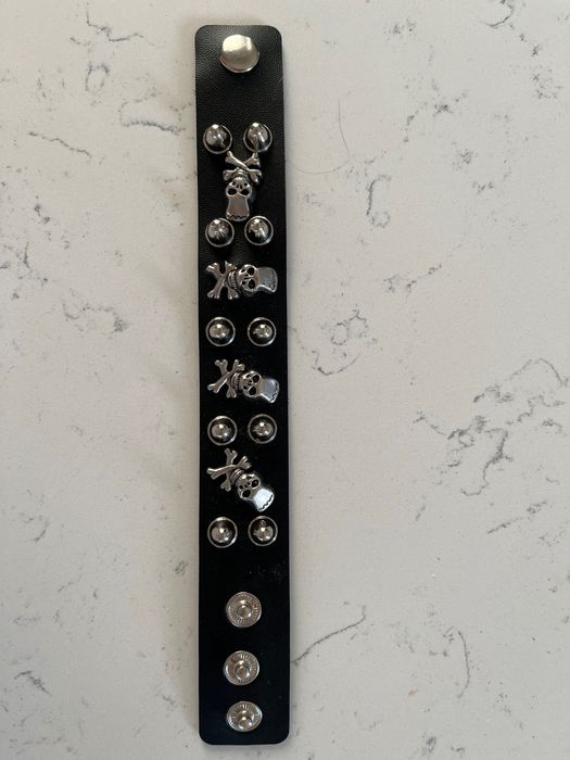 Bransoletka punk z czaszkami