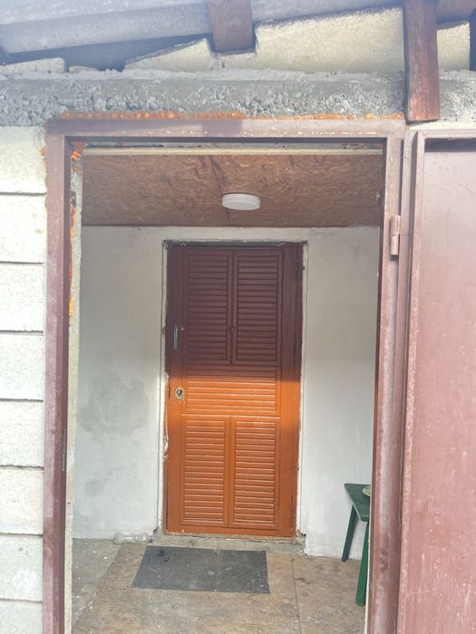 Продаж будинку м. Верхівцеве з гаражем в центрі СЕРТИФІКАТ