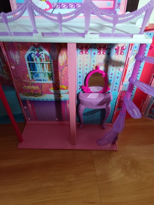 Składany domek zamej walizka dla Barbie Dreamtopia
