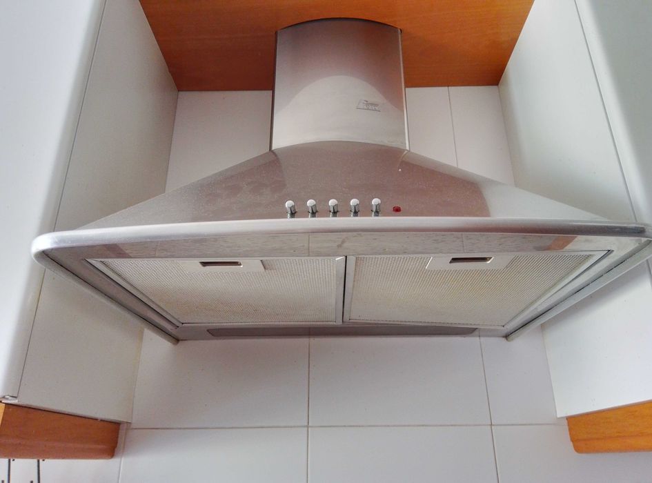 Potente e robusto exaustor de cozinha Teka DM-60