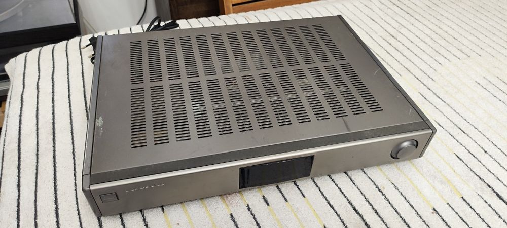 Marantz SR1020  amplituner