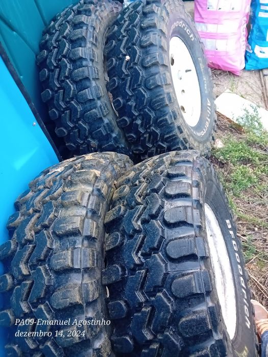 Jantes e pneus furacão UMM,vitara,samurai