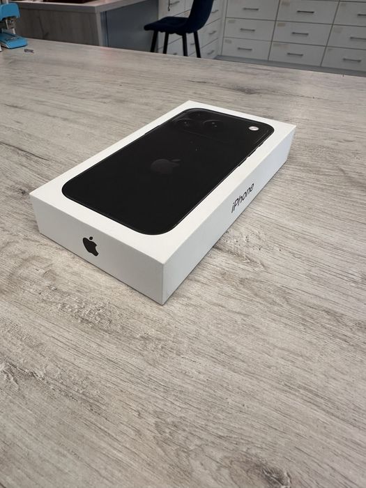 iPhone 18 pro 256 GB 23% , bez rat