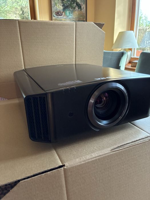 Projektor JVC DLA-X5900BE