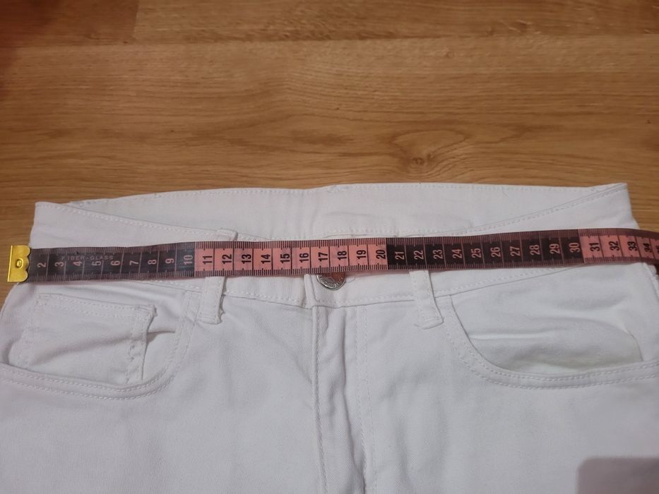 H&M - krótkie spodenki dla dziewczynki rozmiar 158.