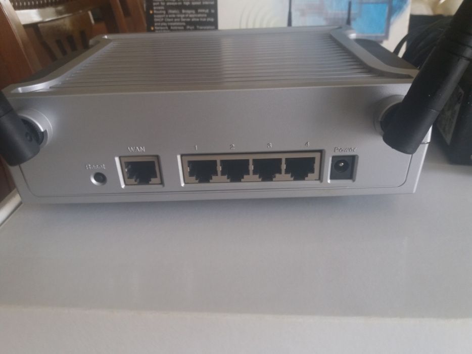 Router + Receptor wireless WISECOM64298084081409123