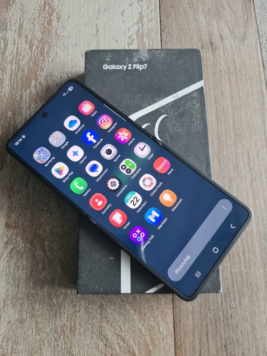 Jak nowy Samsung Galaxy Z Flip 7 512gb  Jet Black Najtaniej Wrocław