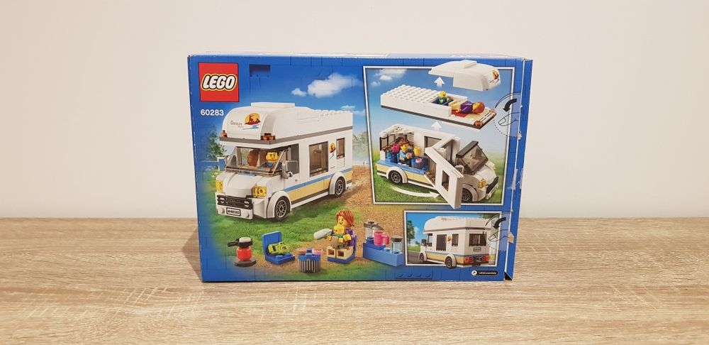 LEGO City 60283 Wakacyjny Camper