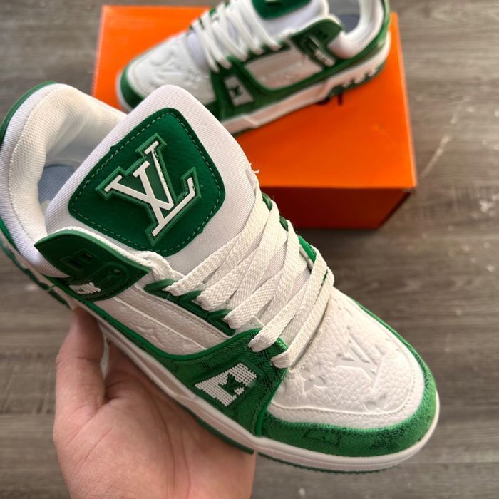 LOUIS VUITTON TRAINER мужские кроссовки белые с зеленым кеды