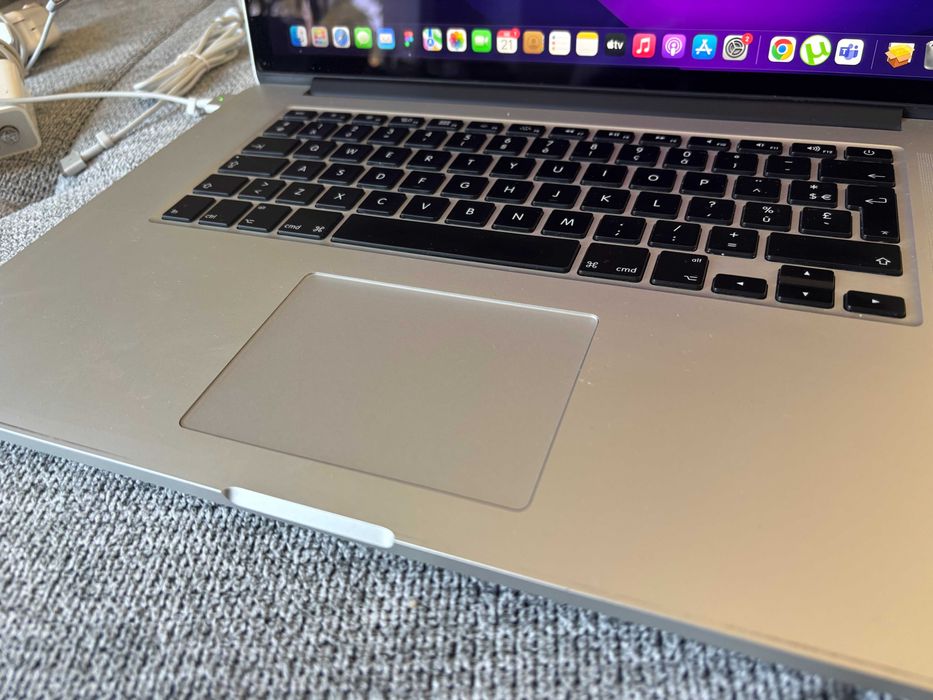 Macbook Pro mid 2015, 15'', 2.8Ghz i7, 16GB DDR3, 1T, laptop komputer