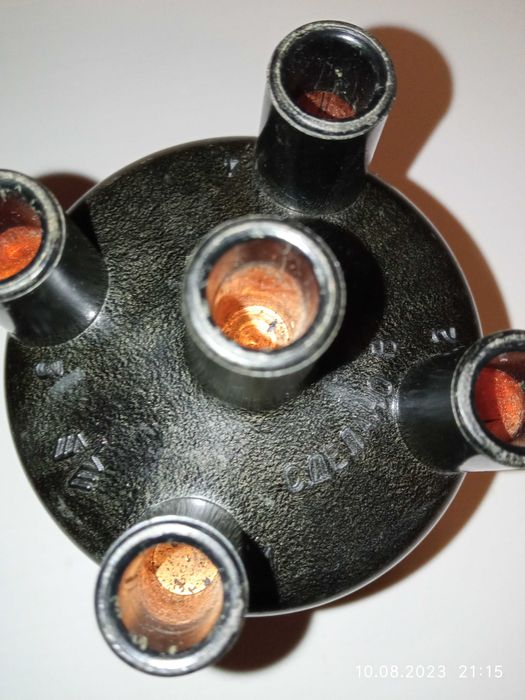 Кришка трамблера ВАЗ 2101-07