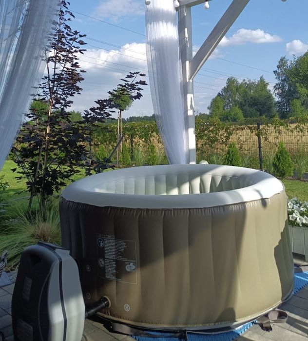 Jacuzzi Avenli Bali