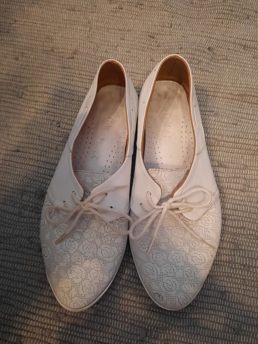 Buty skórzane białe damskie la pinta rozmiar 39