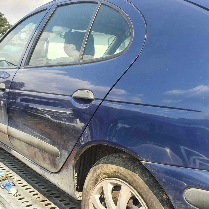Renault Megane I po lift 1.9 dci niebieski metalik TED44 na części