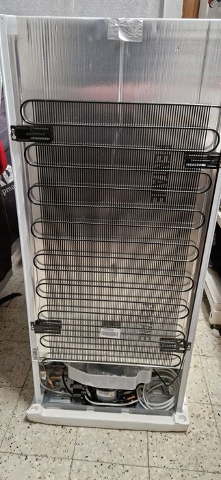 Chlodziarka Electrolux LRB3AF12S