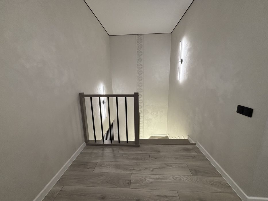 Продаж таухауса у топ локації