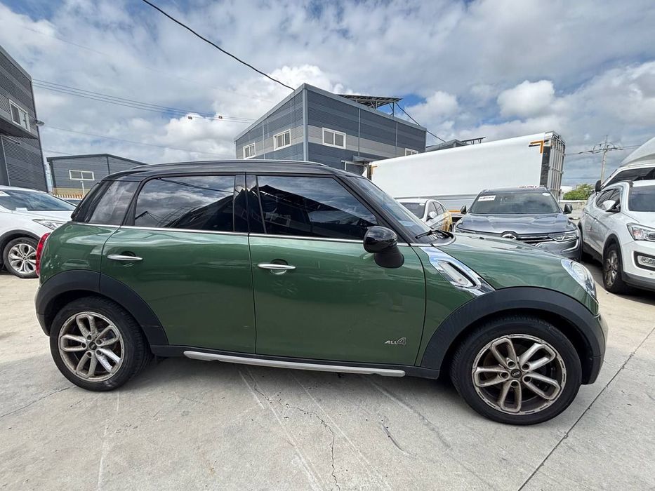 Продам mini cooper Countryman