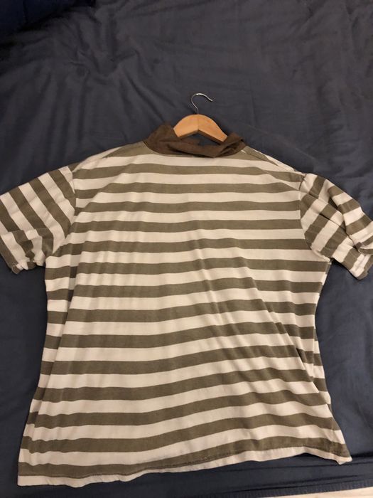 T shirt s as riscas branca e caatanha