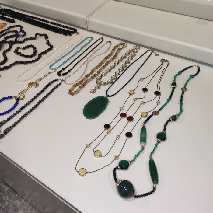 Винтажная бижутерия из камня и не только