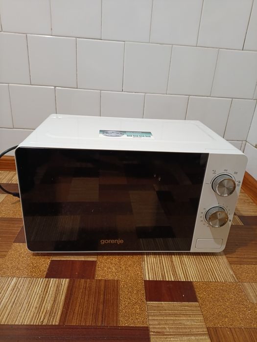 Мікрохвильова піч