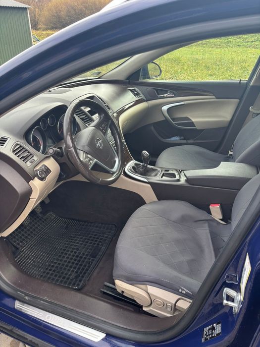 Opel Insignia 2.0 TDCi kombi 2010
