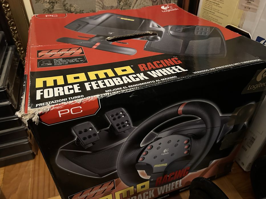 Logitech Momo Racing Force Feedback Wheel