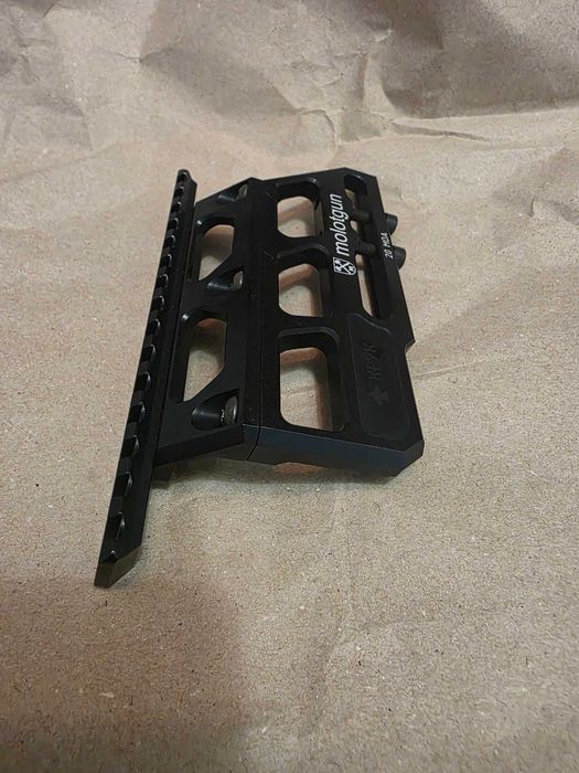 CRC 2U070  Бічний кронштейн для СВД