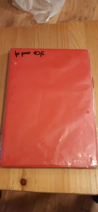 nieużywane etui na tablet iPad pro