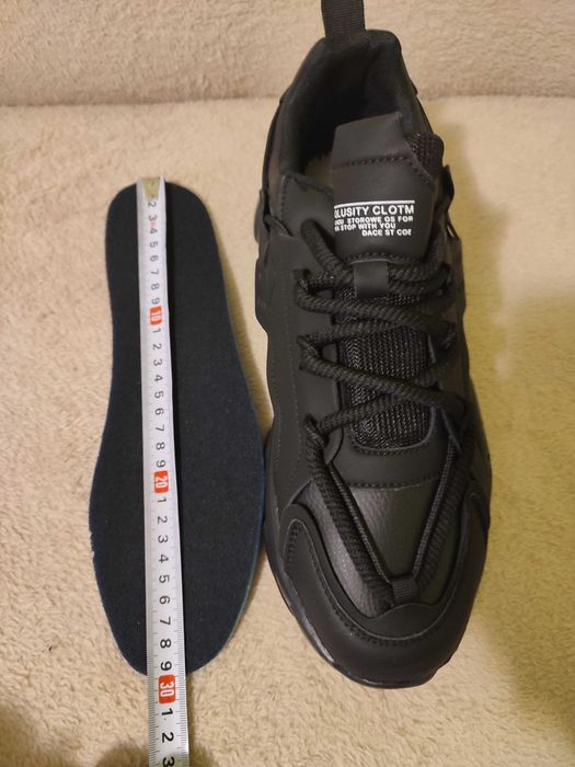 Чоловічi спортивнi кросівки 45 розмір