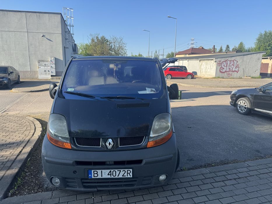 Renault Trafic 9 osobowy