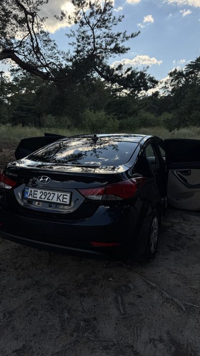 Hyundai Elatra 2015