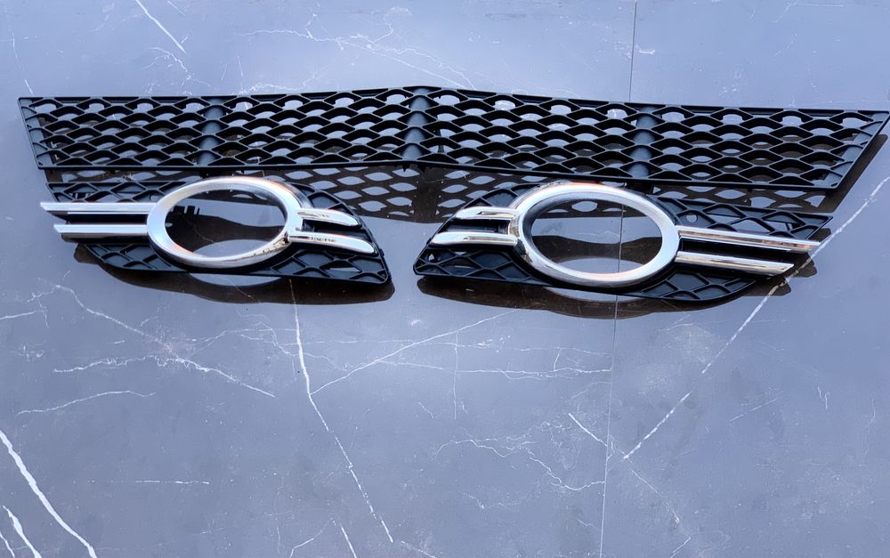 Решетка хром в бампер Mercedes Benz w211 Рестайлинг АвтоРозбрка