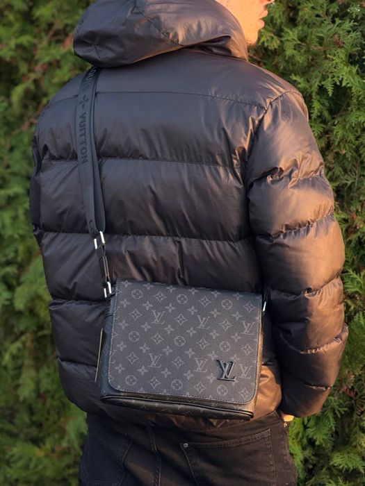 Сумка Louis Vuitton через плечо черная Лв кожаная барсетка LV Луи