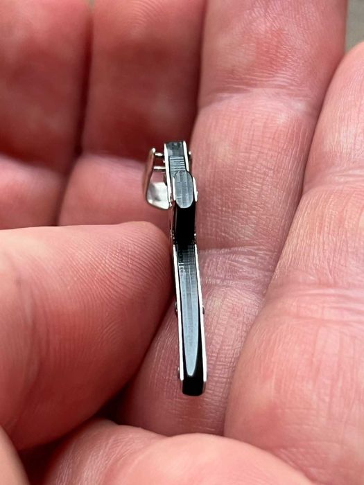 Серебро 925 - Крестик ( 1,26 г ) с Ониксом (Синтетическим) внутри