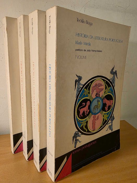 4 volumes da "História da Literatura Portuguesa" de Teófilo Braga