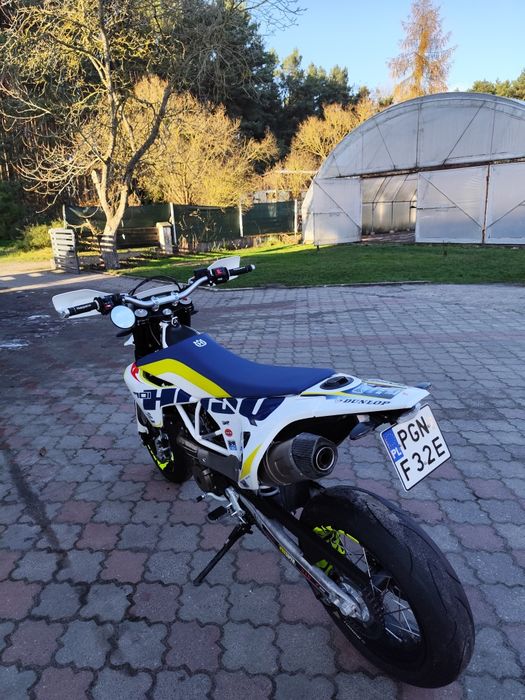 Husqwarna 701 supermoto