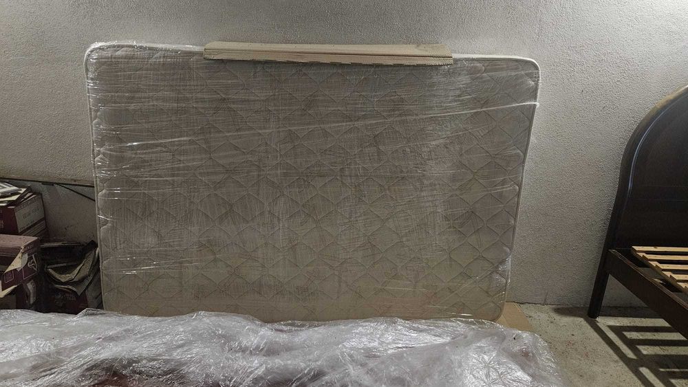 Cama 1,40 x 2,00 + colchão