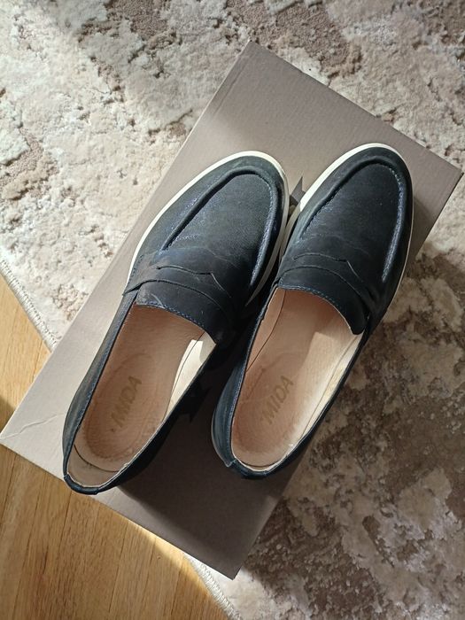 Продам туфли /лоферы МИДА кожа