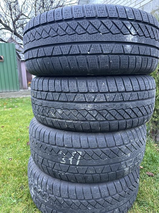 Зимова резина 255/50/19