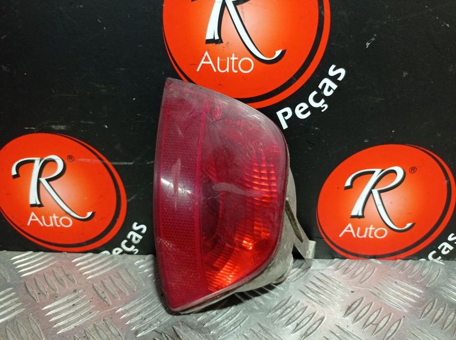 Farolim Stop Esquerdo Mala Ford Focus (Daw, Dbw)