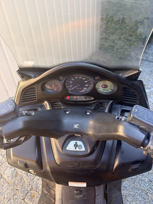 Мотоцикл Honda Silver Wing 600