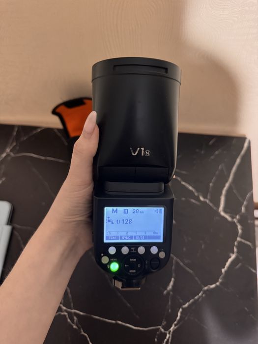 nikon 1 v1 - купити цифрові фотокамери - Ціна на OLX.ua