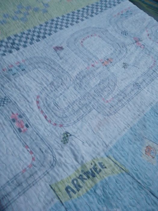 Camas apenas 140€ cada uma vejam a descrição